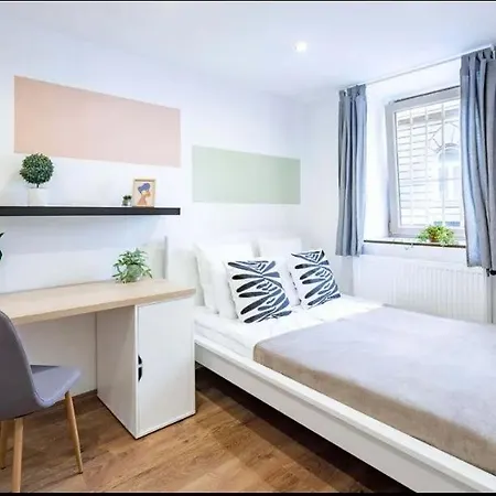 Cityscape Budget Szoevetseg 2 Daire *