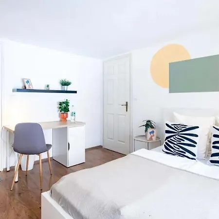 Daire Cityscape Budget Szoevetseg 2 *
